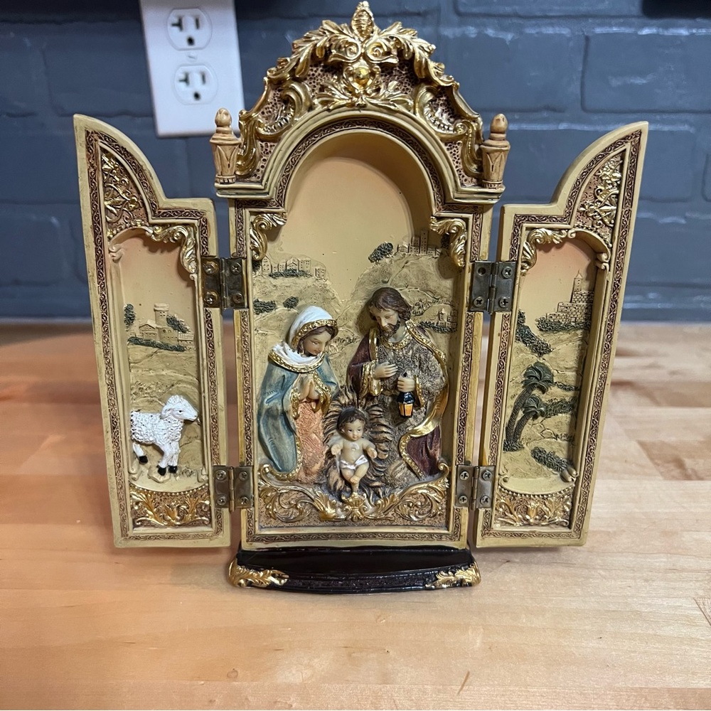 VTG San Francis Imports Nativity Triptych Statue of Holy Family 4”x1.5x8.3”